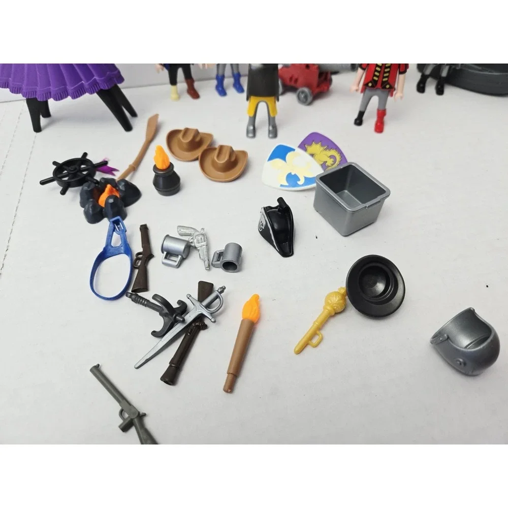Playmobil toy lot miscellaneous people‎ pieces knight horse
